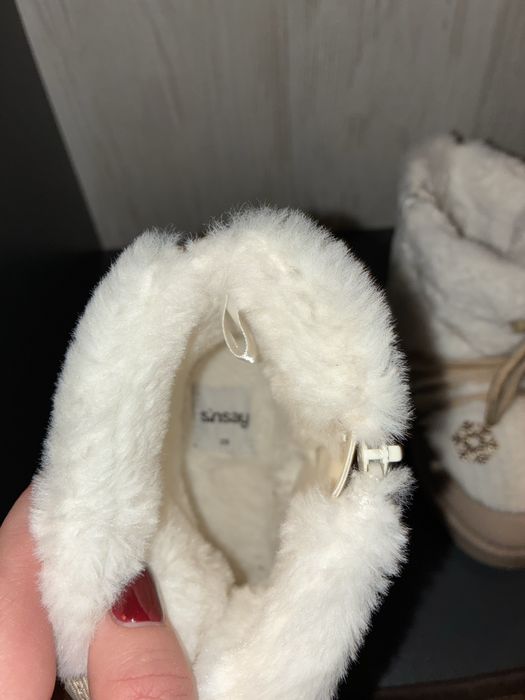 Зимние сапоги  на девочку