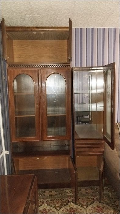 Продам деревянную мебель. Шкаф. Сервант. Тумба. Комод.