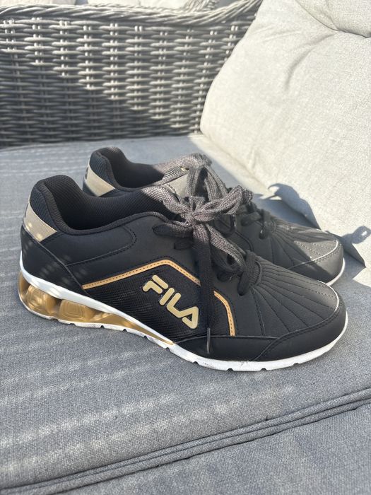 Sneakersy Fila 42