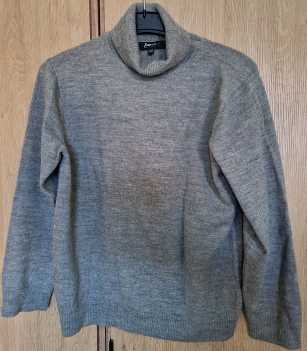 Szary golf męski Reserved