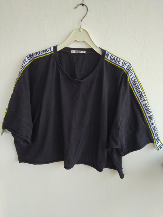 Crop Top preto com risca nas mangas - Pull & Bear - Tamanho S