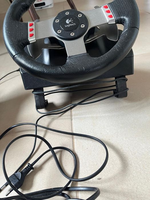 Volante Loguitech g27
