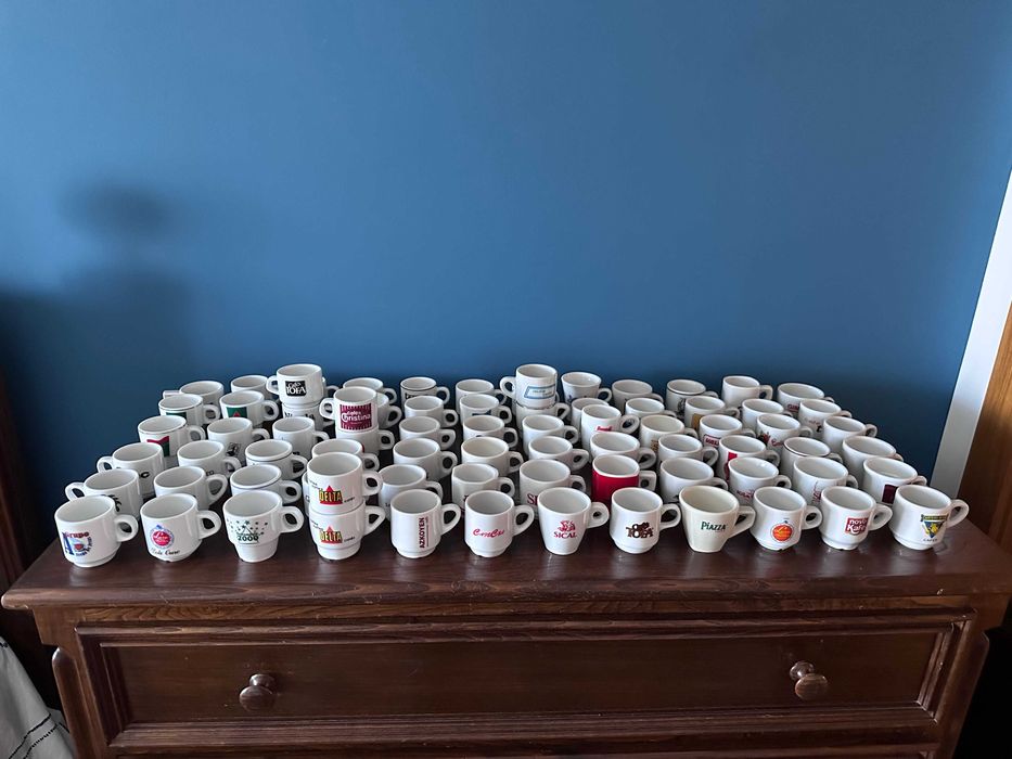 Coleção de chávenas de café
