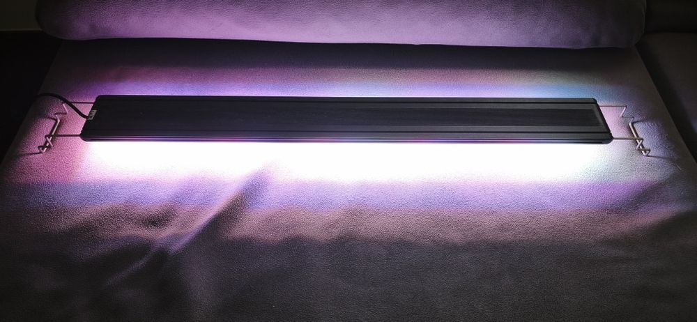 Luminária led para aquários de 60 a 80cm