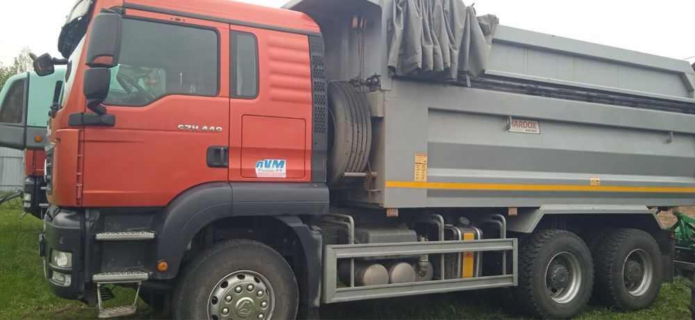 Продам самосвал Sitrak