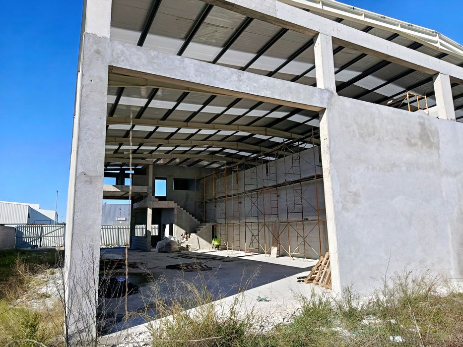 Fantástico Armazém Industrial na zona industrial do Casal do Marco