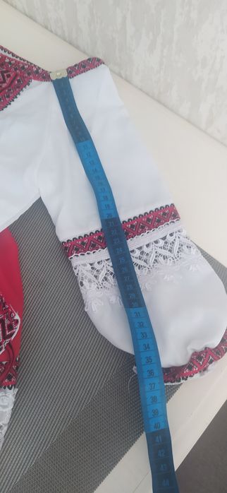 Вишиванка і костюм