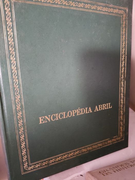 Livro enciclopédia Abril