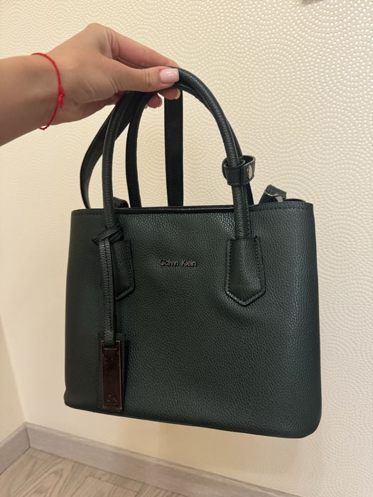 Жіноча сумка Calvin Klein