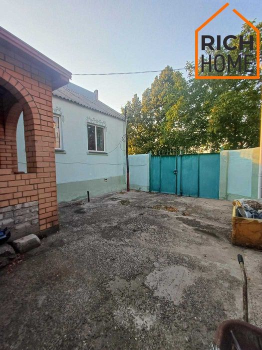 Продажа частного дома • под ремонт • 250 м² • 3 уровня • 10 соток • угловой участок • #146711