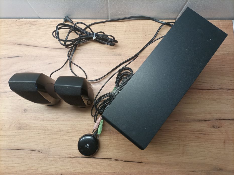 Zestaw Glosnikow Logitech 2.1 S-220 Subwoofer Satelity