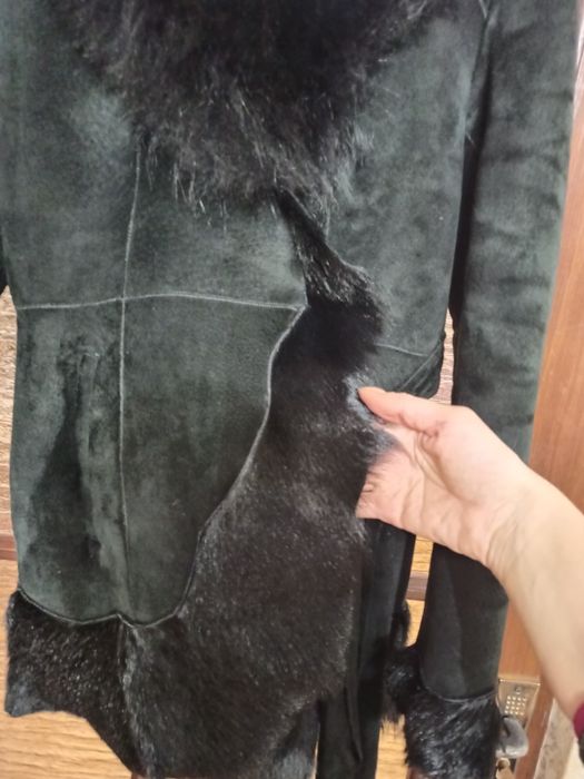 Дублянка жіноча розмір М чорна камера подає як сіра