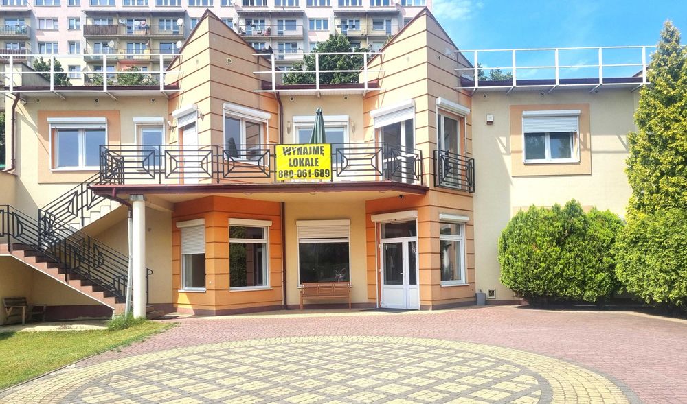 Lokal 151 m², parter, na biuro / usługi, teren ogrodzony, parking