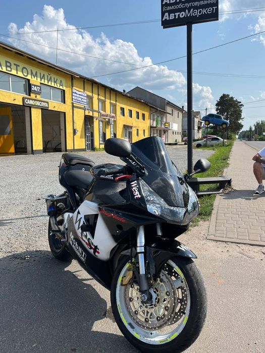 Хонда фаєрблейт 1000