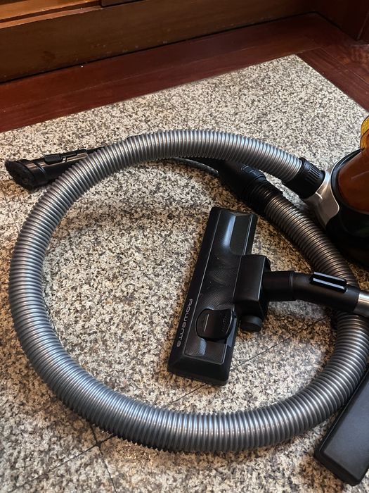 Aspirador de pó Rowenta compact power cyclonic