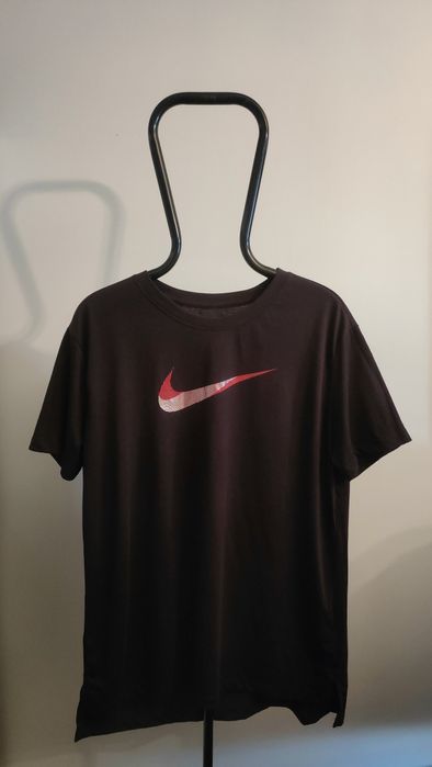 świetny t-shirt Nike Tee dri -fit stan idealny