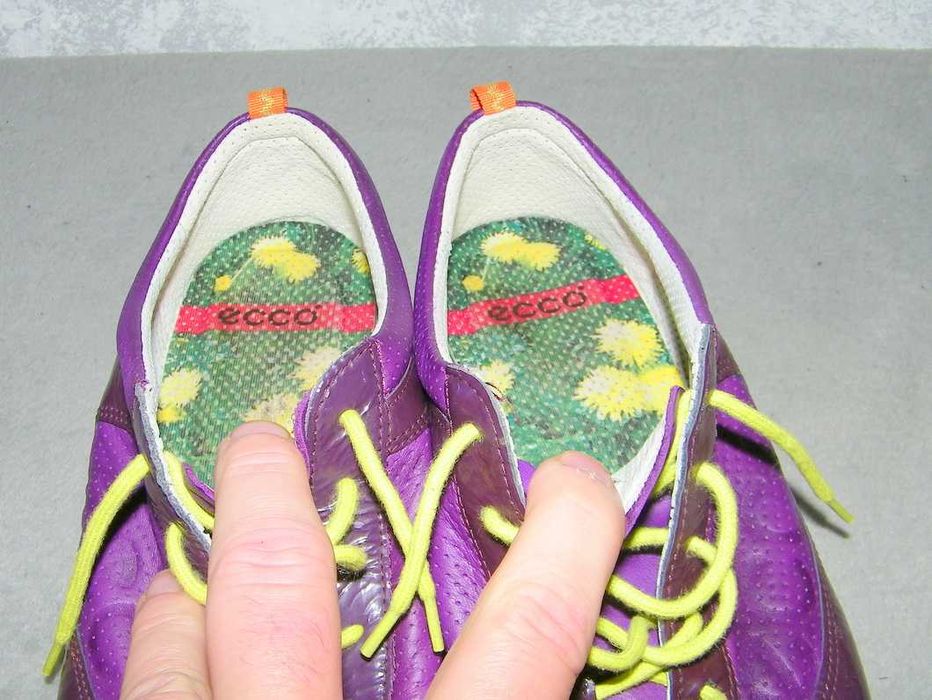 ECCO - LEKKIE BUTY SKÓRA - rozm. 39 - Jak Nówki !!!