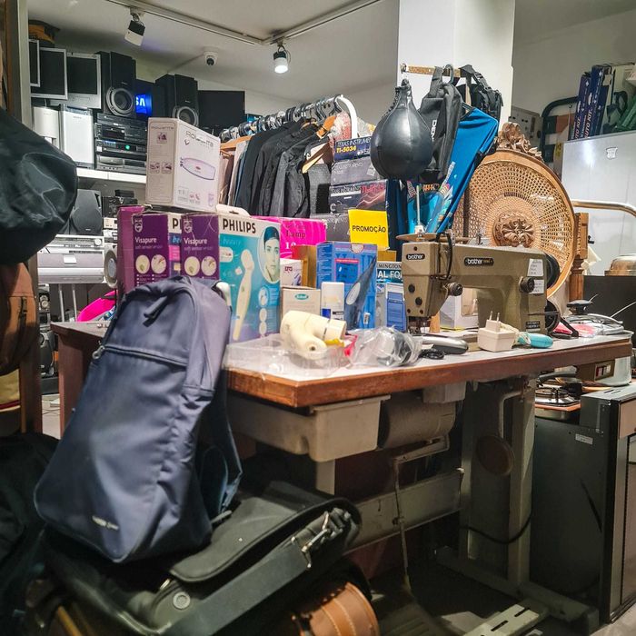 Pêra de Boxe Profissional em Couro Sintético – 25×18 cm