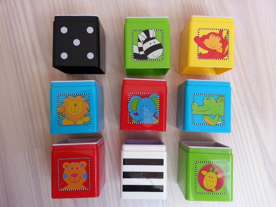 Розвиваючі кубіки Mothercare з зоровими ефектами
