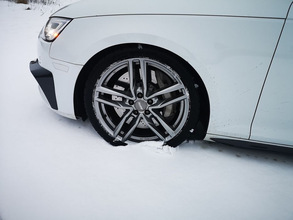 Audi s4 b9 17r 120tys km wydech dolot  hamulce program