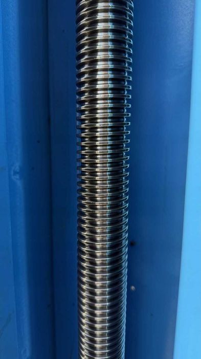 Podnośnik dwukolumnowy śrubowy SYNCHRONICZNY BESTLIFT 240S PRO 4000KG