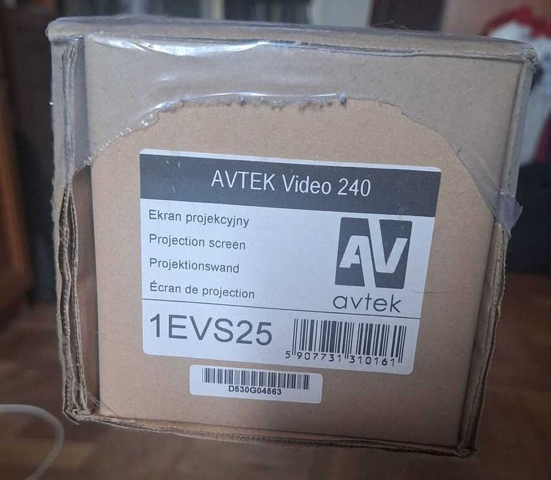 Ekran projekcyjny Avtek Video 240