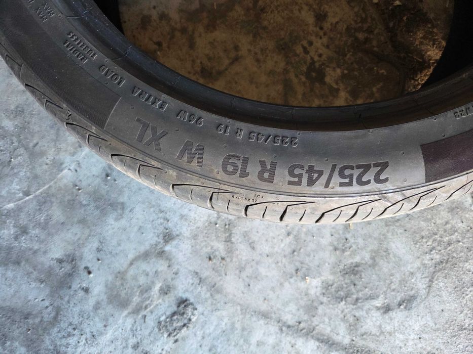 Sprzedam 4 Opony Letnie R19 Polecam