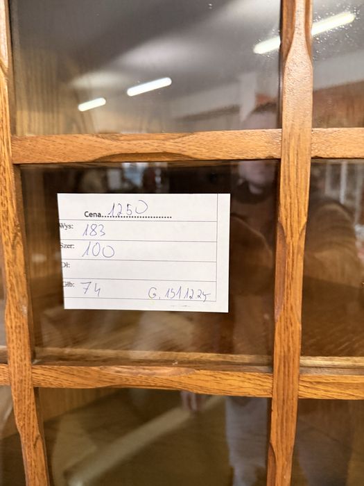 Witryna sosnowa z Belgii  !