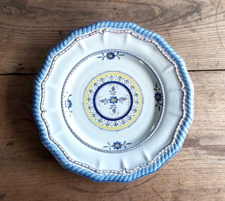 Antigo prato em faiança Carvalhinho Porto 39 cm