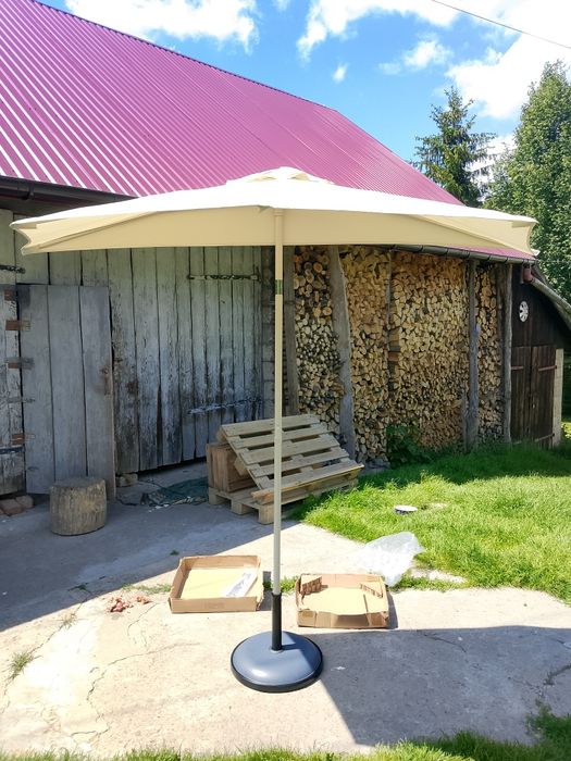Sprzedam nowy parasol handlowy lub do ogrodu