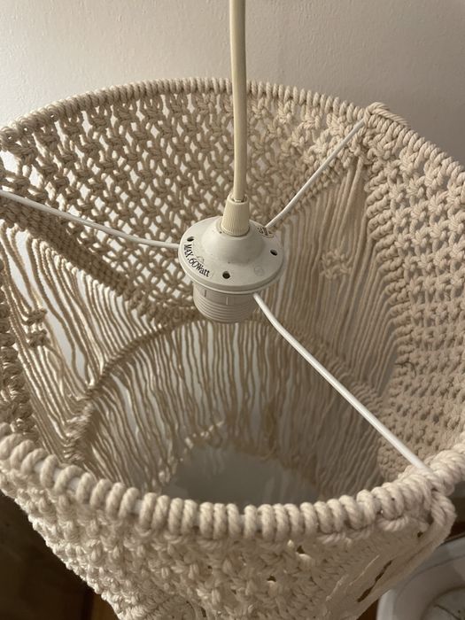 Candeeiro de teto em macramé424074912927600643