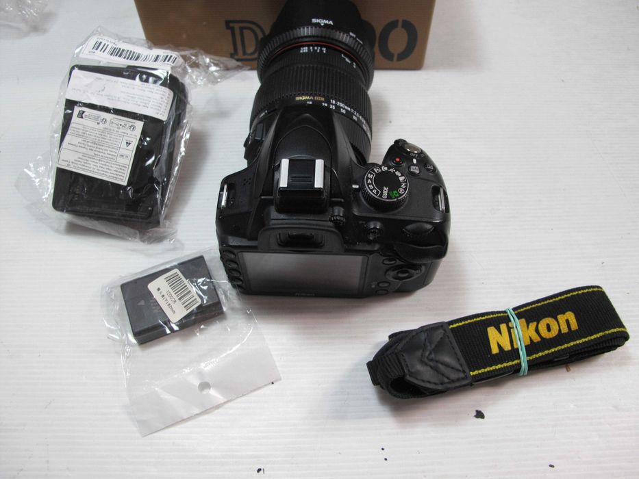 Nikon D3200 + Lente sigma 18-200mm tudo na caixa - Ver descrição