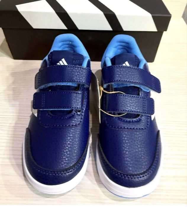 Кросівки adidas 29 розмір