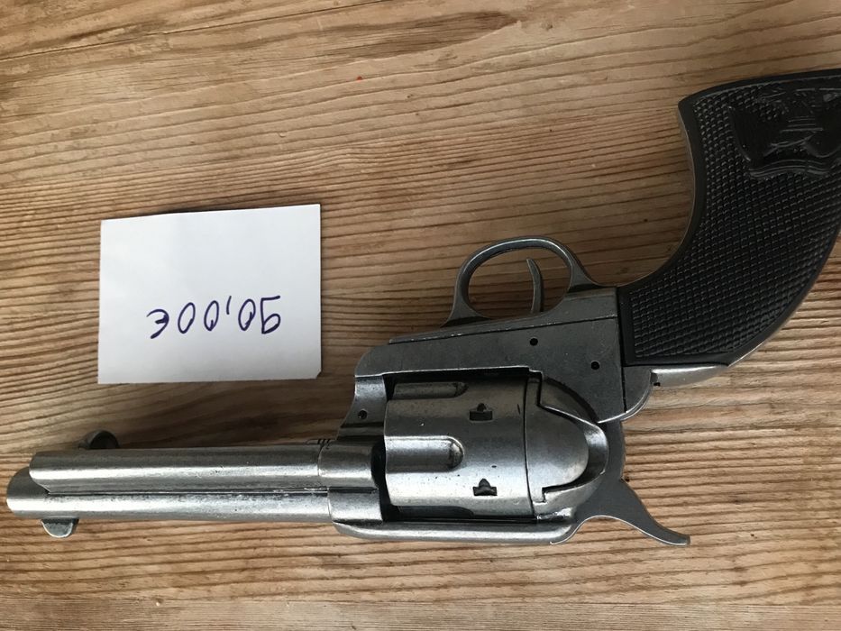 Pistolas antigas decorativas - RÉPLICAS - Decorativas - Coleção