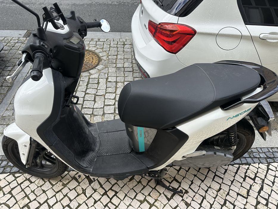 Yamaha NEO'S versão Dual Battery