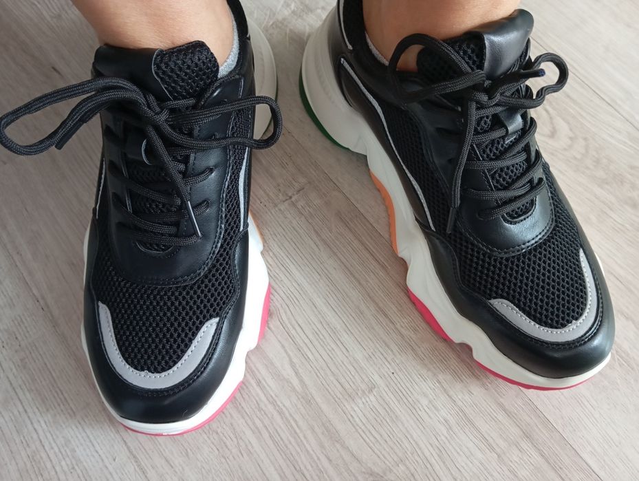 Buty damskie na platformie