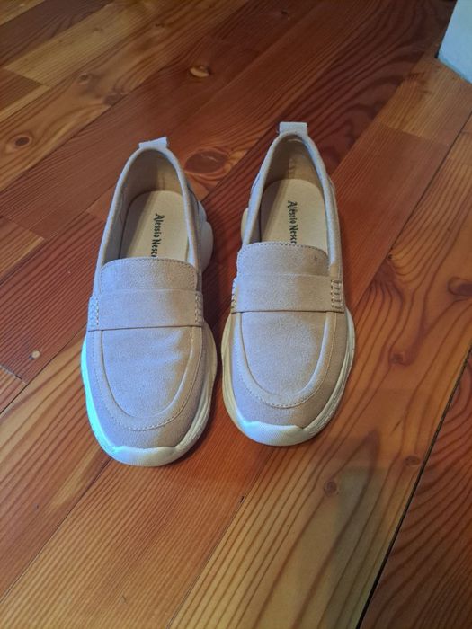 Лофери Alessio Nesca