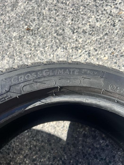 225/50/18 Michelin 4 pneus
