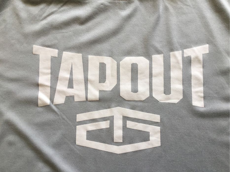 Продам футболку Tapout розмір L
