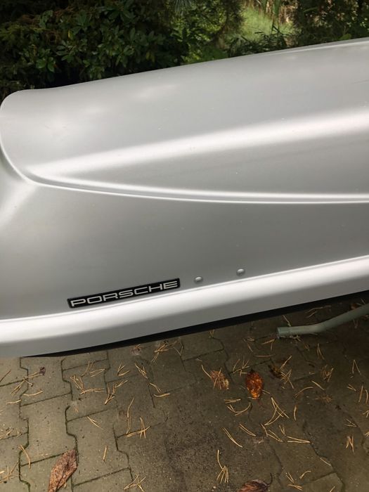Box dachowy PORSCHE produkowany Thule