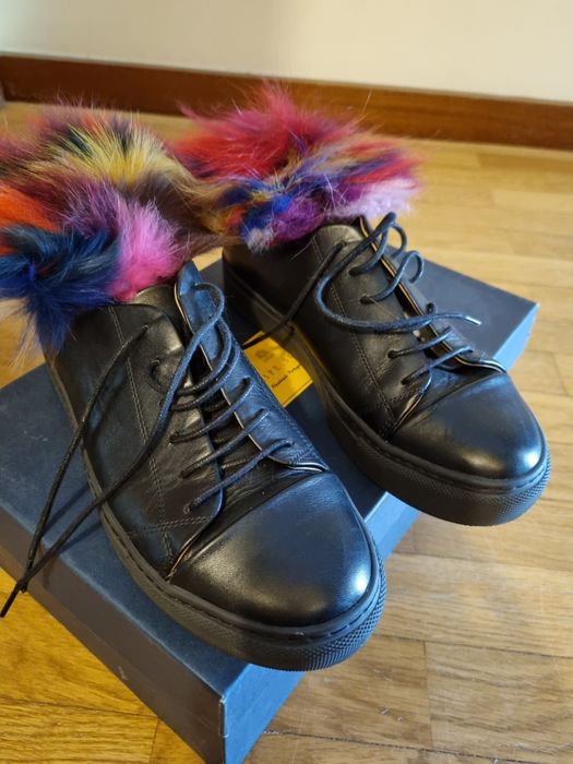 Sapatos em Pele da Eureka