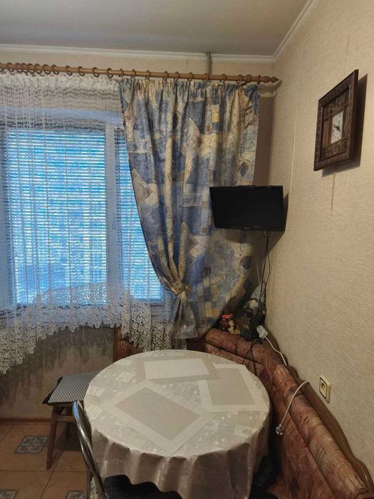 Аренда. Газ. 1-к на Пр.Добровольского    Обл Больница.     10 мин к мо