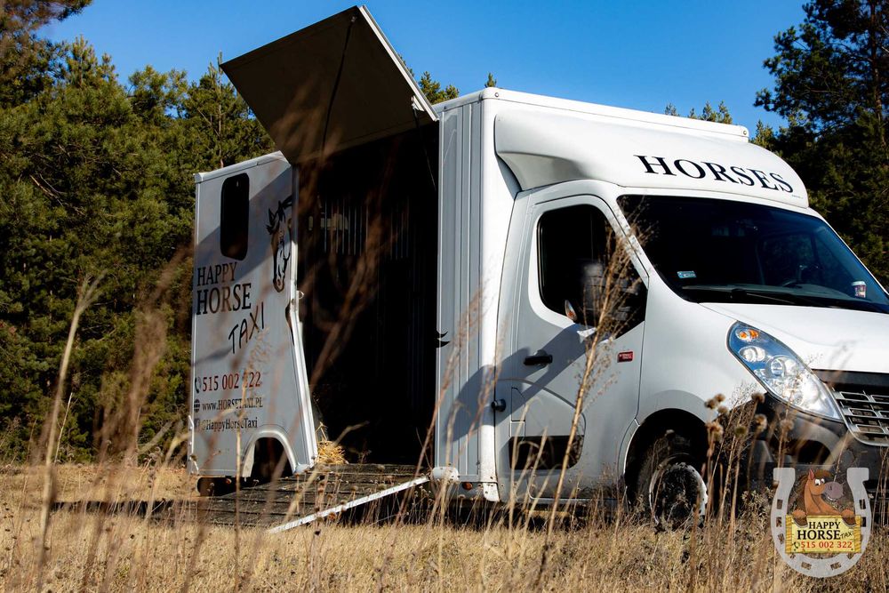Transport Koni - Happy Horse Taxi, koniowóz