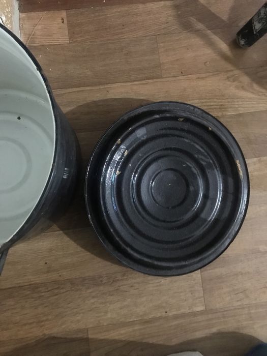 Кастрюля емалированная 40л черная