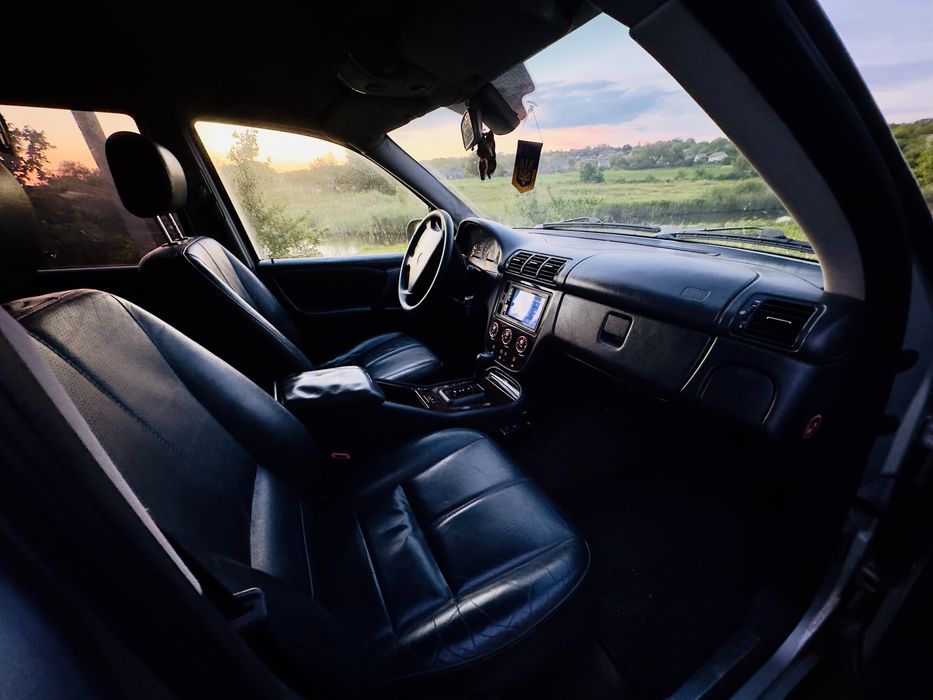 Mercedes-Benz ML 270 2.7 diesel (2002 рік)