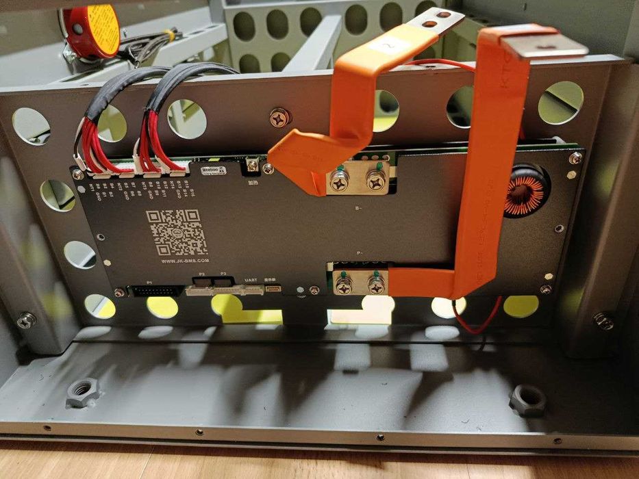 Magazyn energii 48V / 15kW / BMS v19 200A / REPT280AH