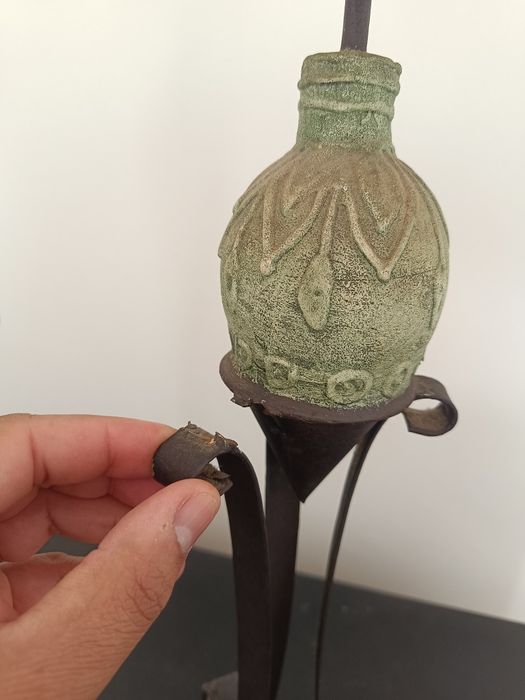 Castiçais com velas