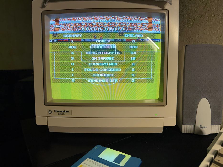 Monitor Commodore 1085s D3 stan 100% sprawny