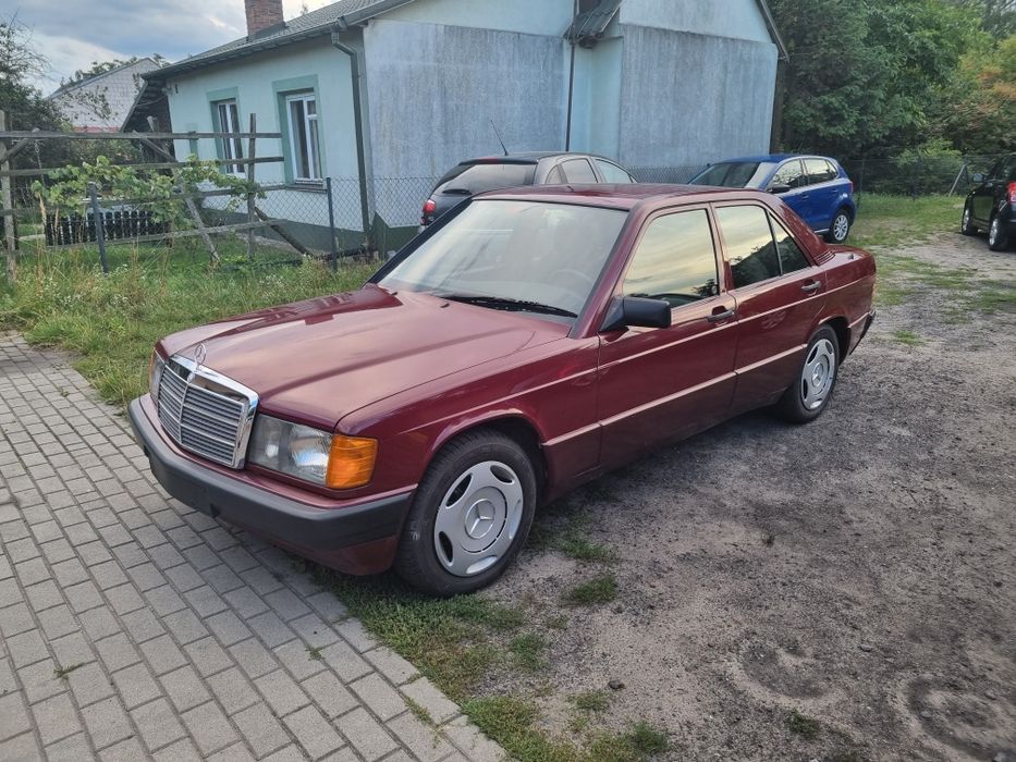 Mercedes-Benz Seria 190