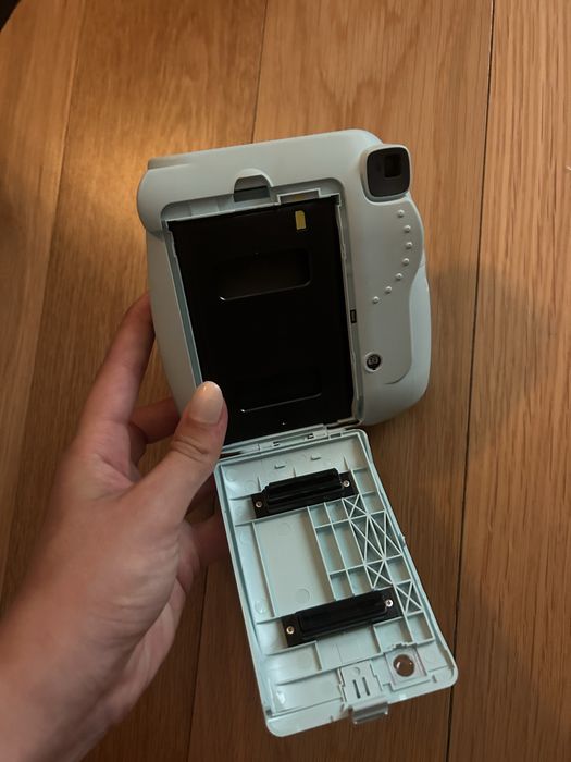 Fujifilm Instax Mini 9 (Azul Gelo) + Capa de Proteção